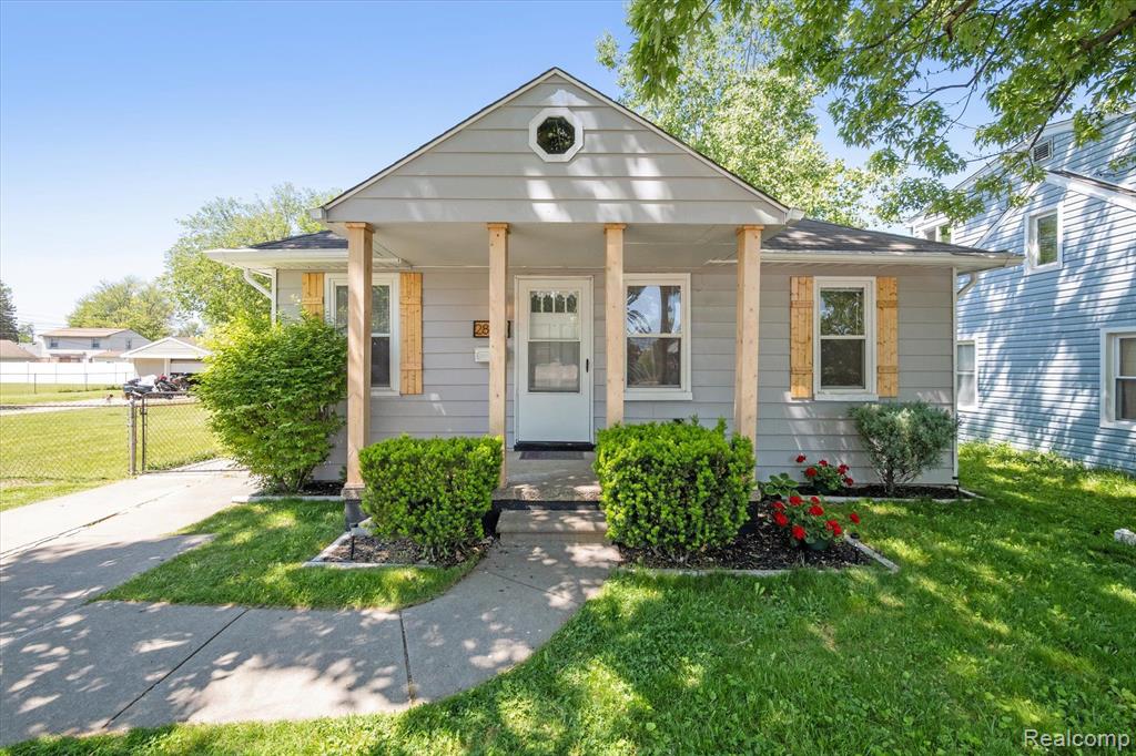 Super Starter home with 2 bedrooms, appliances including washer and dryer. Granite counter top in open kitchen with ample cupboard space, dishwasher, microwave and garbage disposal. Portable air conditioner included. Vinyl windows, newer blinds. 2 closets in primary bedroom. New carpet in 2nd bedroom. Recently painted and ready to go! Newer 2 car garage in fenced yard with spacious yard for activities. Close to Lathers Early Elementary school and Garden City amenities. Seller to provide certificate of occupancy.