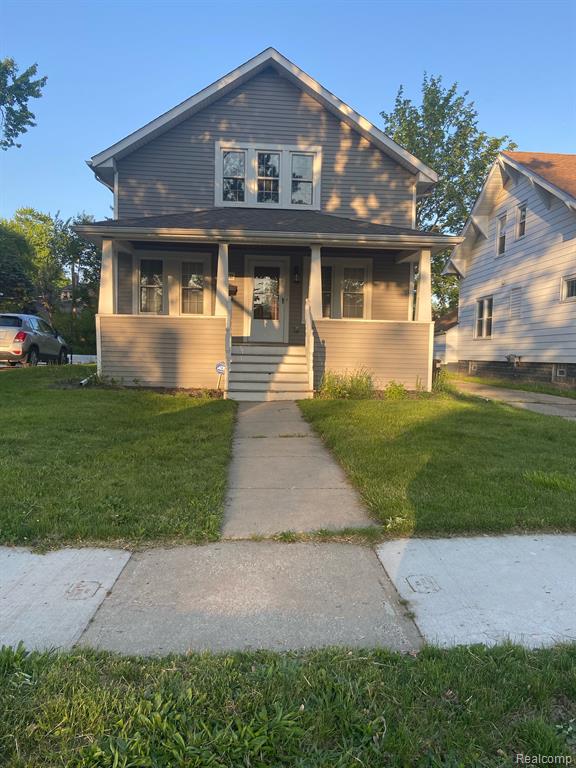Calling all tenants! Look no further, you have found the perfect lease! This 4 bedroom, 2 full bathroom beautiful historic home in Mt Clemens will not last long! This home features hardwood floors throughout, decorative brick fireplace, updated bathrooms, a dream kitchen with granite countertops, a spacious master bedroom with a balcony off the master bedroom to enjoy the scenery. Potential tenants must provide one month pay stubs prior to approval of showing. There is no smoking allowed. There is a nonrefundable pet fee of $250, a $100 cleaning fee, and a $35 application fee. There is a background and criminal history checked performed for all applicants. Security Deposit is 1.5 months rent and is necessary to secure the lease.