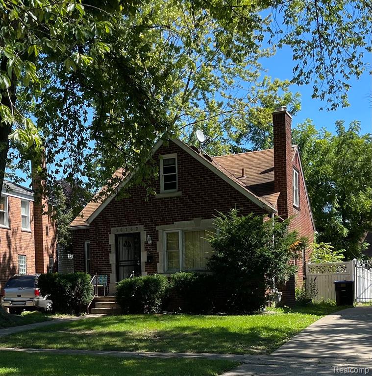Brick bungalow on Detroit's West Side. Tenant occupied at $880 / month. Lease / ledger available upon request. No showings without accepted offer. Nicely located near Rosedale Park.