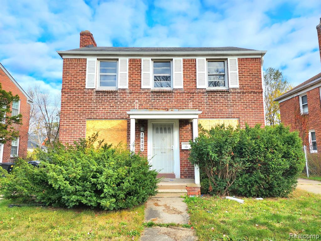 **INVESTORS** This 3 bedroom, 1 bathroom brick colonial is located in Northwest Detroit and would be a perfect for your next BRRRR or fix-n-flip project! Section 8 rents for this property are as high as $1,350/month and the ARV for a fix-n-flip is in the 135-150K range! The property features hardwood flooring throughout, forced air heating, an updated 100amp electrical panel, PEX supply plumbing, a HUGE 2.5 car garage, a natural fireplace in the living room, a relatively spacious kitchen that could be opened up to the dining room, and much more! Located on a quiet, well-kept street.