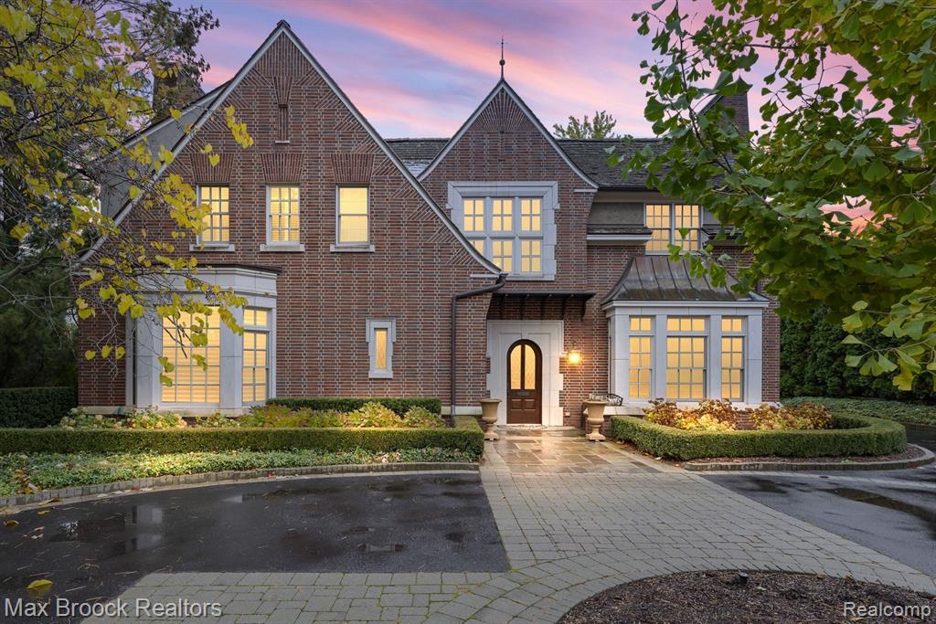 This custom-built Ken Kojaian home, nestled in Quarton Lake Estates and masterfully designed by Craig Steinhaus, exudes absolute perfection with its timeless floor plan and meticulous attention to detail. The two-story foyer serves as the elegant gateway, flanked by a formal judges' library, a spacious living room, and charming dining room. Each room boasts immaculate features, including coffered ceilings, exquisite flooring, a stone mantel, chandeliers, and wainscoting that add to its grandeur. The gourmet kitchen was recently updated and has an open and airy feel. The butlers pantry makes it easy to entertain. To complete the kitchen, we have high end appliances, dual built-in refrigerator/freezers, quartz island with seating and breakfast room. Family room, screened-in porch, practical mudroom with laundry, and 2 half baths, complete first floor. The second level consists of 5 bedrooms, including two Jack & Jill ensuites, and 2nd floor office. Primary bedroom with French doors, fireplace, euro bath with tub and shower as well as vanity with seating space and an oversized walk-in closet with dual island complete the suite. The lower level has full bar with seating, additional family room, ensuite and exercise room with theater platform. The classic, all brick exterior, circular drive way with 3-car garage, patio, copper gutters and private backyard with professional landscaping completes the package. Do not miss your chance to make this home yours. *Taxes reflect non-homestead. Homestead has been filed as of 10/27/23.*