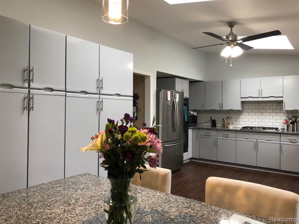 5745 Cobb Creek Rd Rochester Mi 48306 Hg Realtor Com