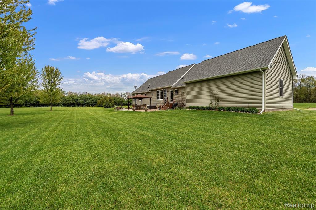 5355 COUNTRY ACRES TRL, HOWELL, MI 48855