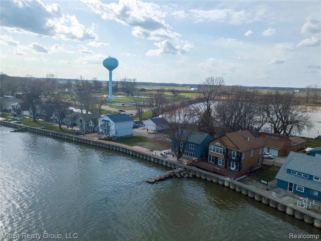 4723 ALLEN COVE RD, LUNA PIER, MI 48157