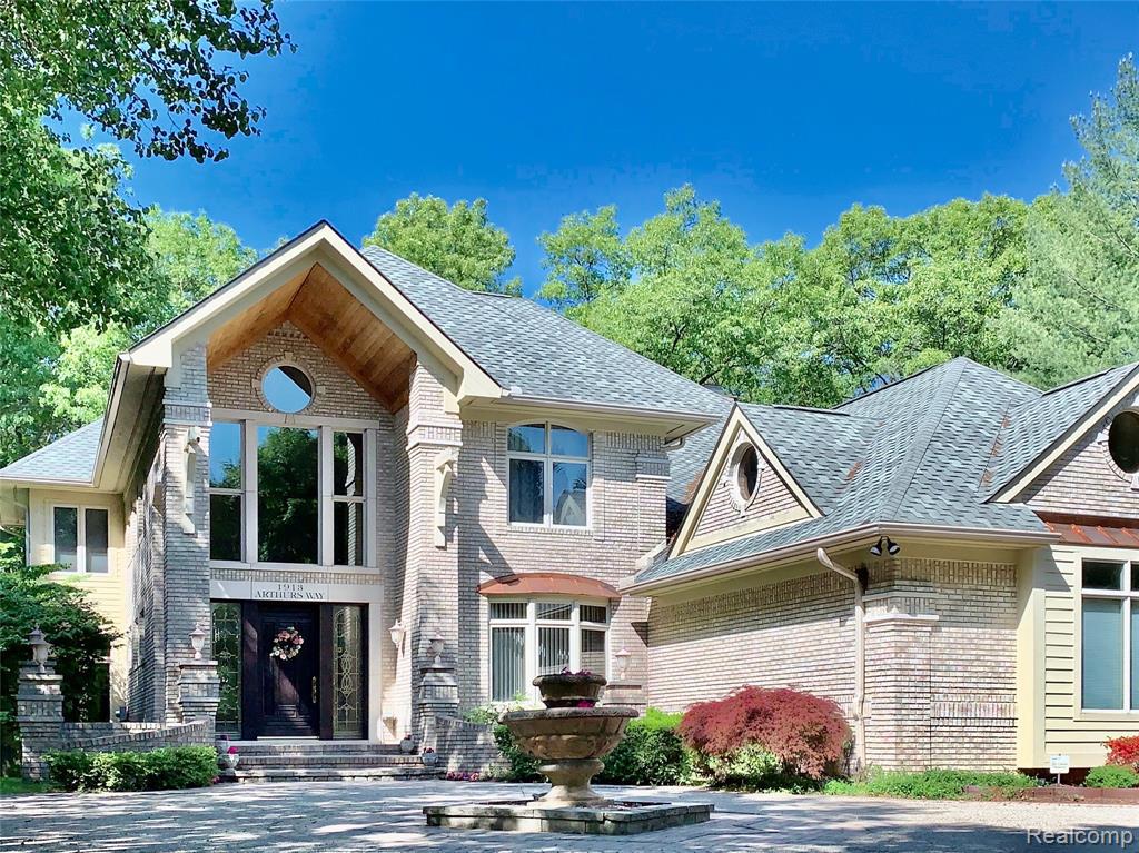 Rochester Hills Luxury Homes for Sale | Luxury Real Estate ...
