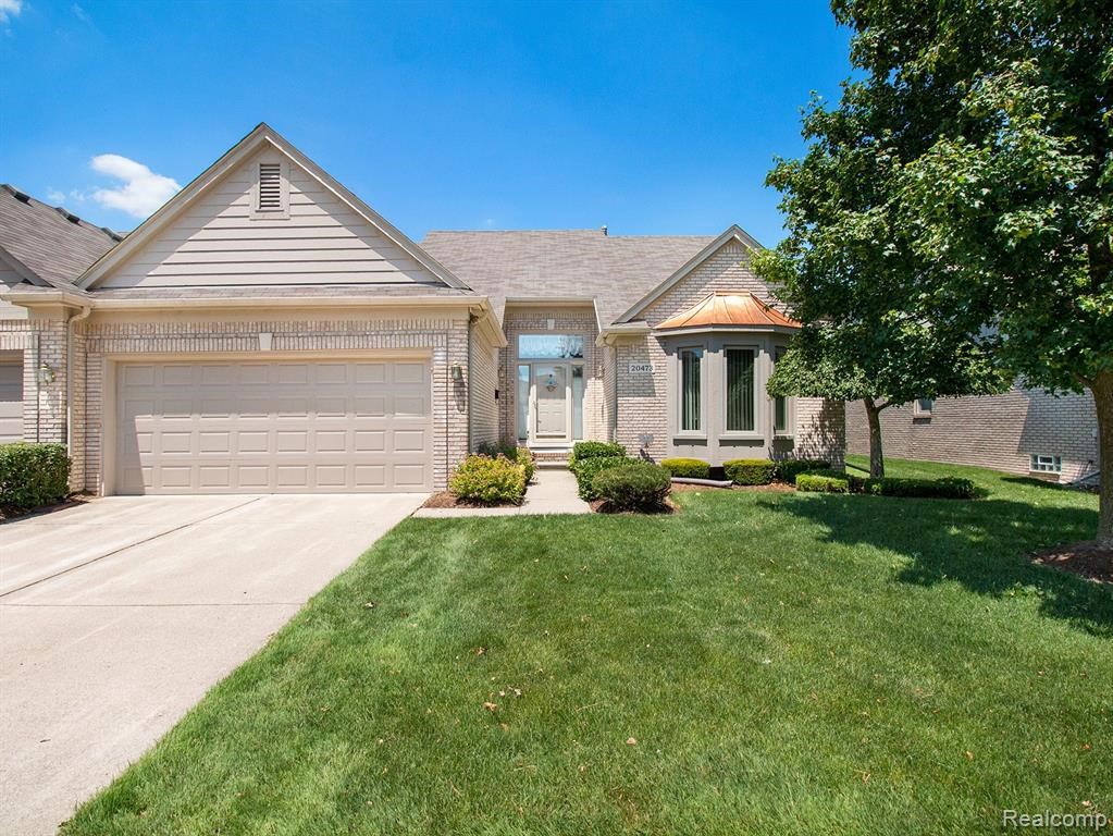 MI Homes for Sale in 48044