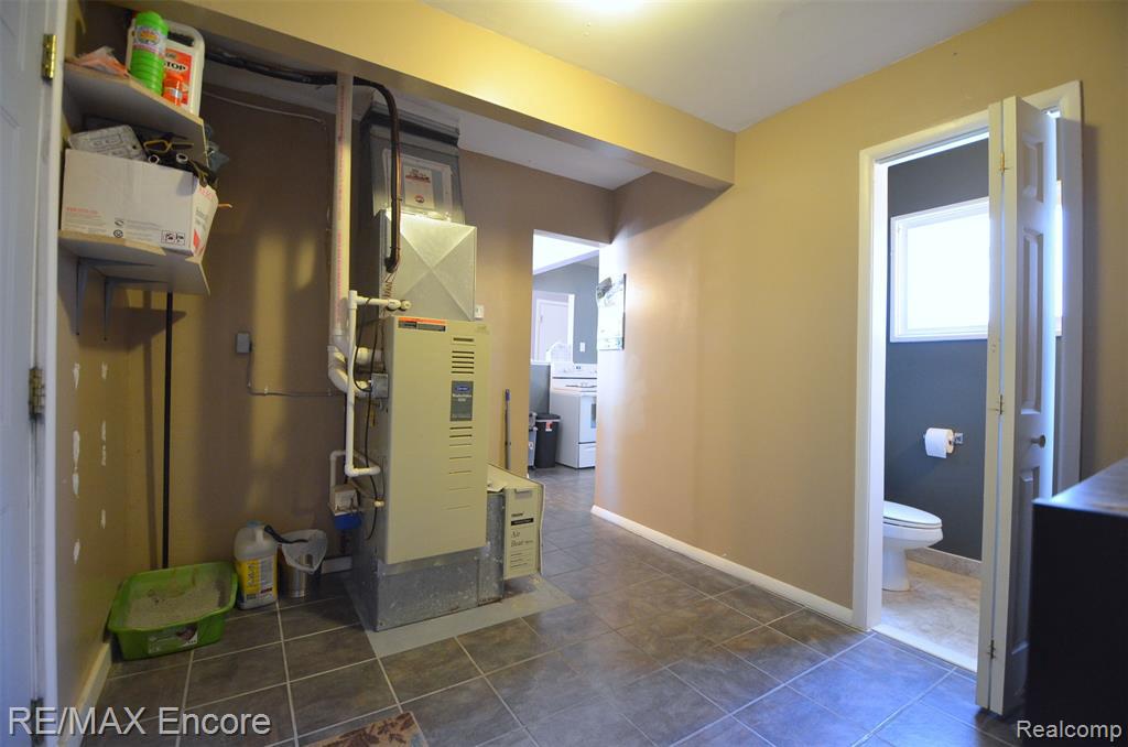 7859 Dubuque Rd Clarkston Mi 48348 3817 Mls 40069534 Rooms