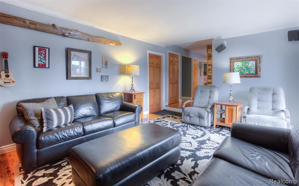 40757 Village Wood Rd Novi MI 48375-4469 MLS 40100550 