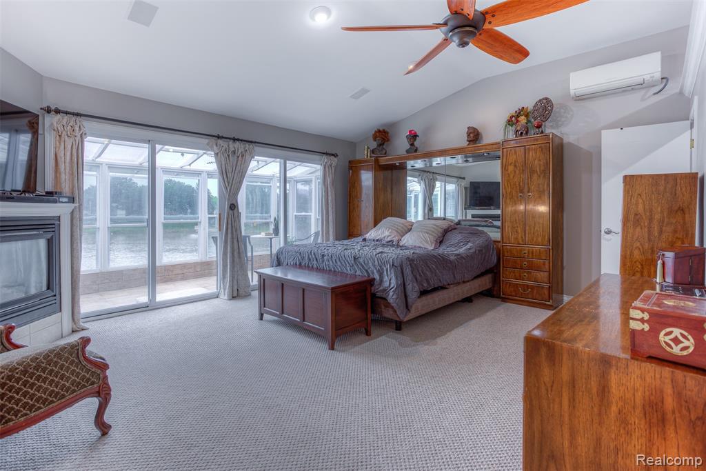 40757 Village Wood Rd Novi MI 48375-4469 MLS 40100550 