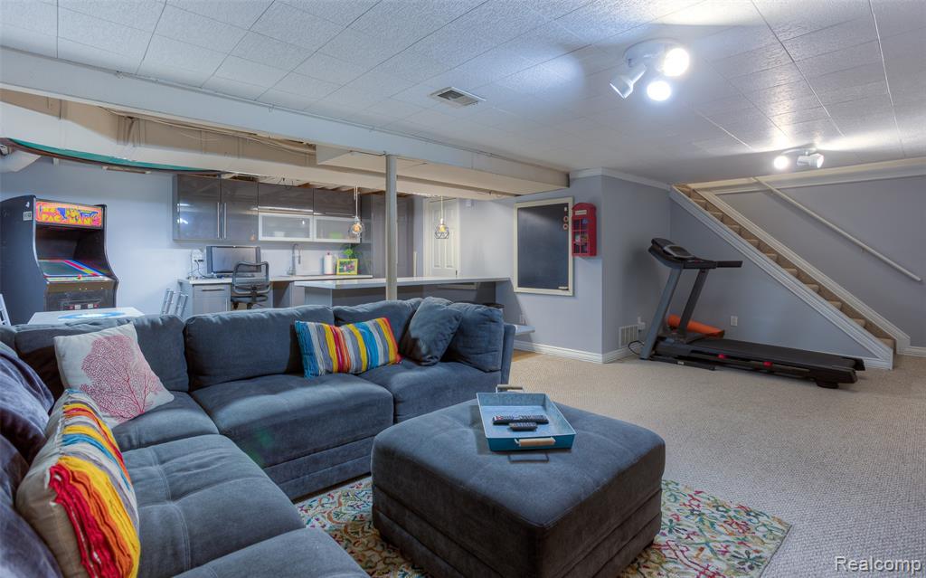40757 Village Wood Rd Novi MI 48375-4469 MLS 40100550 