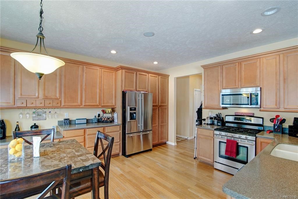 4325 Keelson Dr Lansing Mi 48911 Move2midmichigan Com