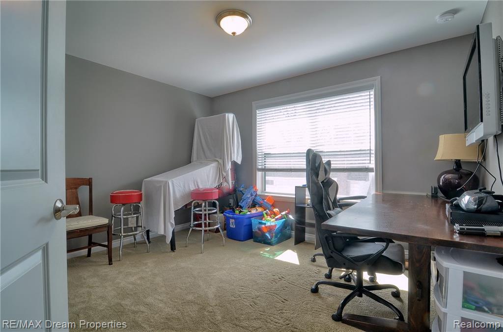 410 Yerkes St Northville Mi 48167