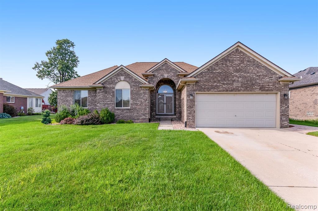Chesterfield MI Homes for Sale in 48047