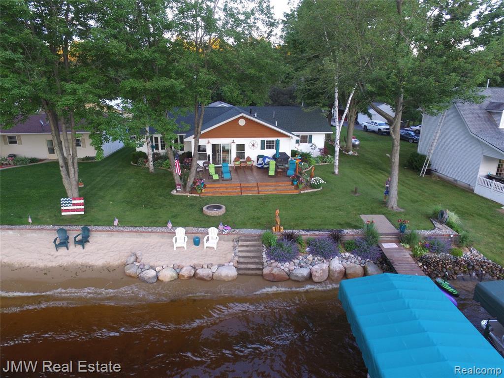 Secord Lake Listings