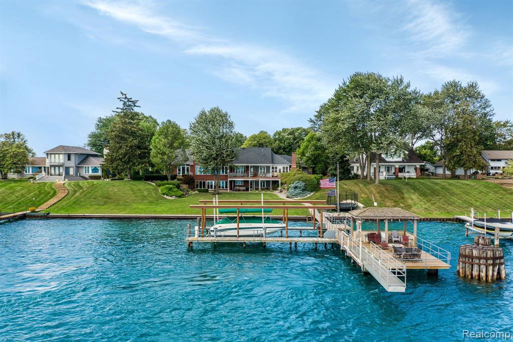Homes for Sale on Lake St Clair