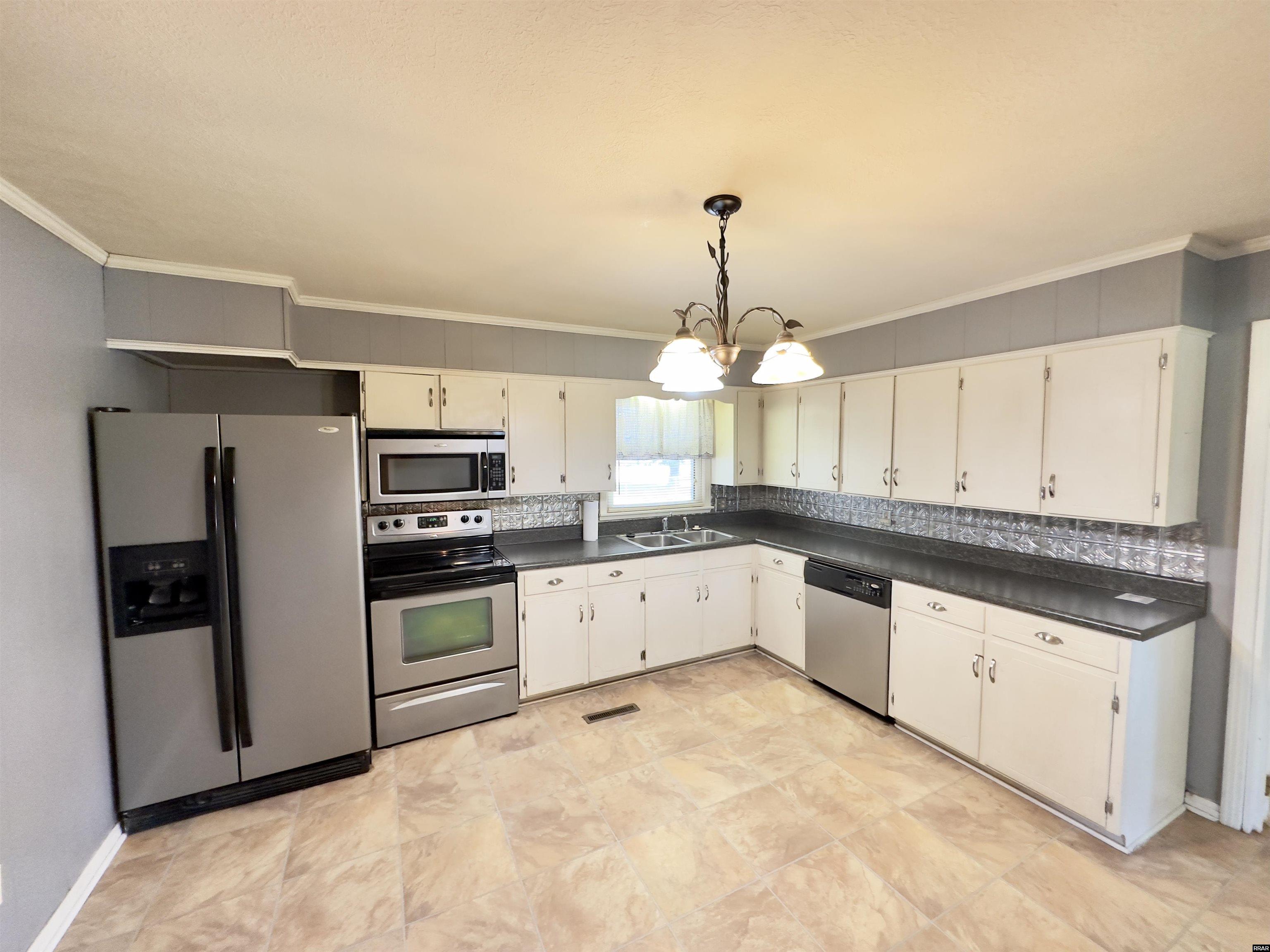 2249 Bel Air Circle