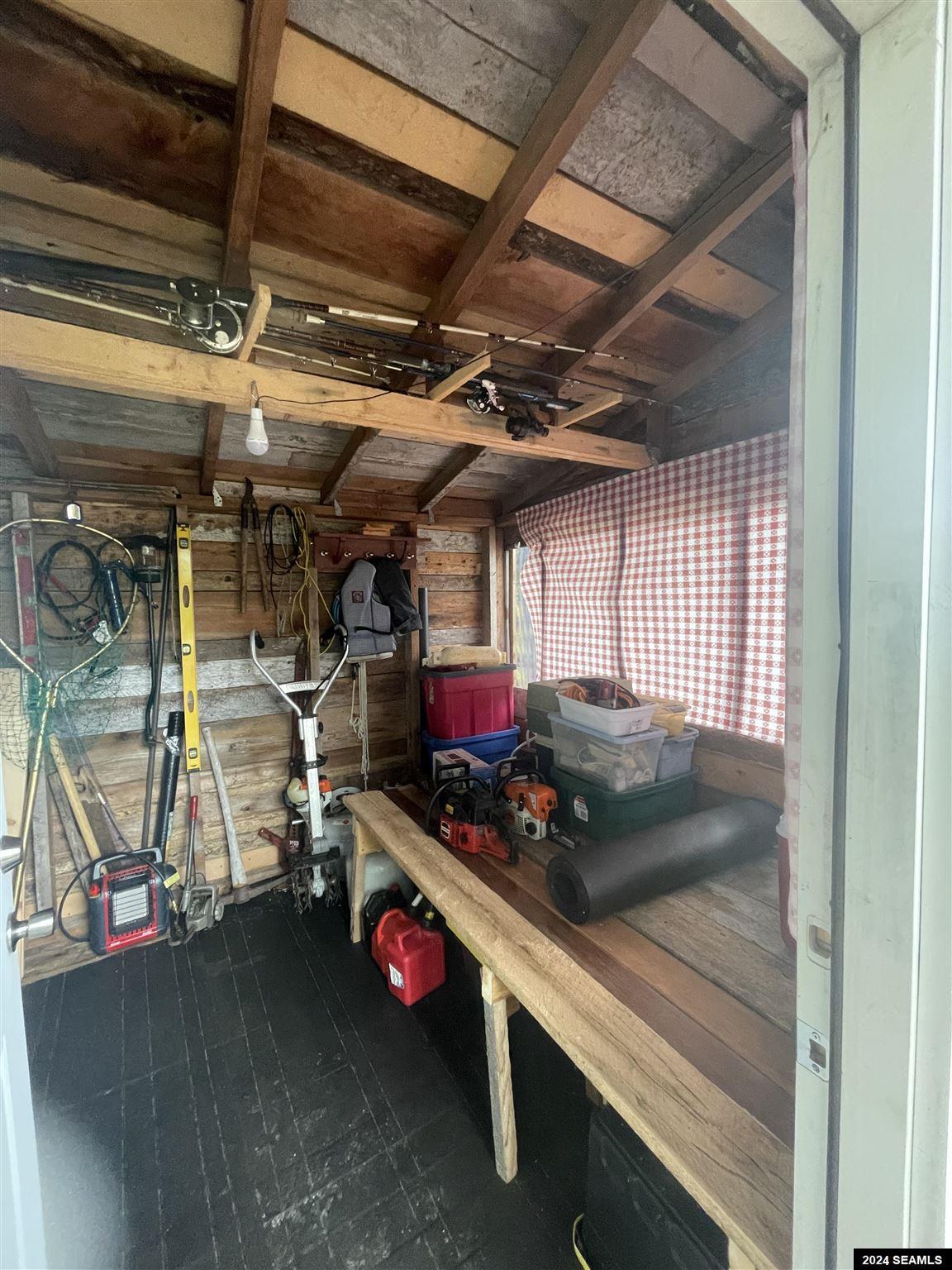 Residential 1 Bedroom Price 329,000 24299