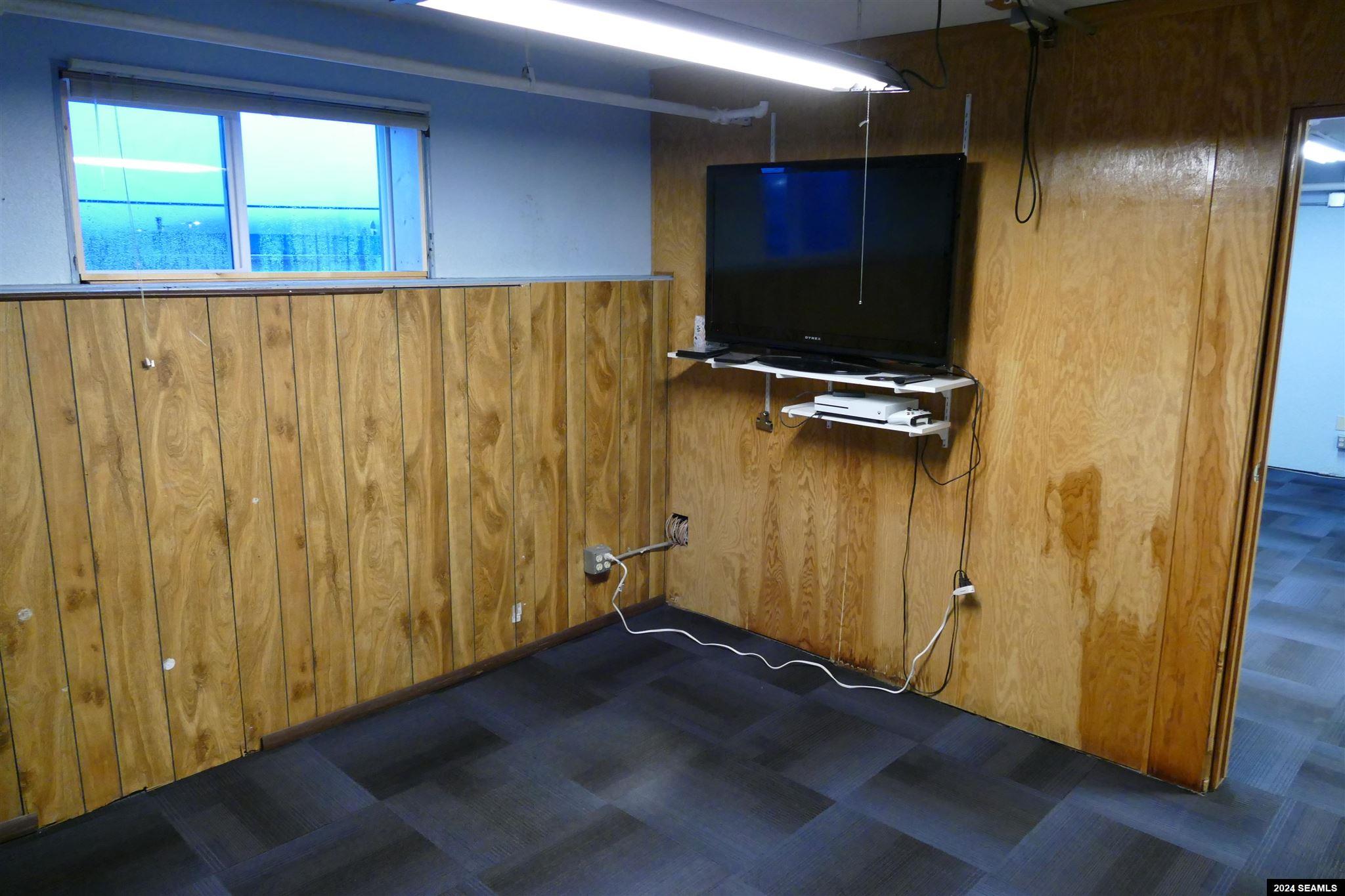 Commercial/Industrial Price 30,000 24743