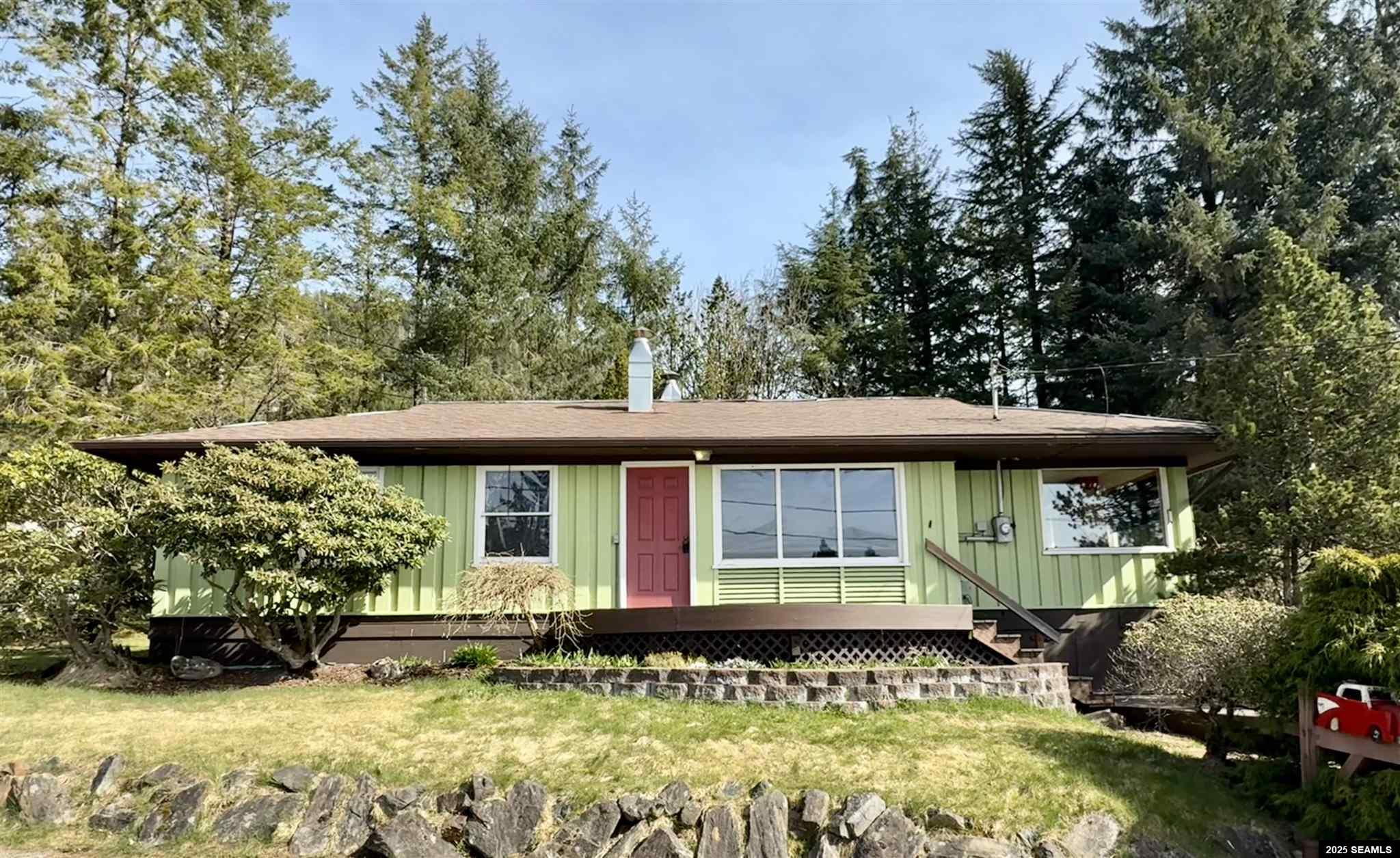 3820 Baranof Avenue, Ketchikan, Alaska 99901-5766, 3 Bedrooms Bedrooms, ,1 BathroomBathrooms,Residential,For Sale,Baranof Avenue,25316