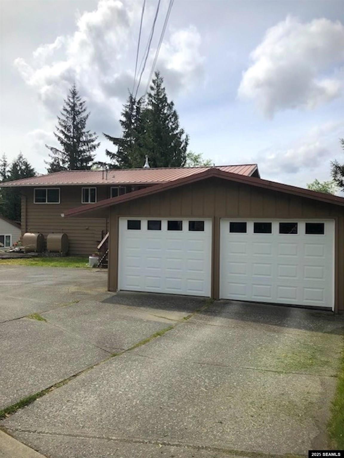 3923/3925 Alaska Avenue, Ketchikan, Alaska 99901, ,Multifamily,For Sale,Alaska Avenue,25440