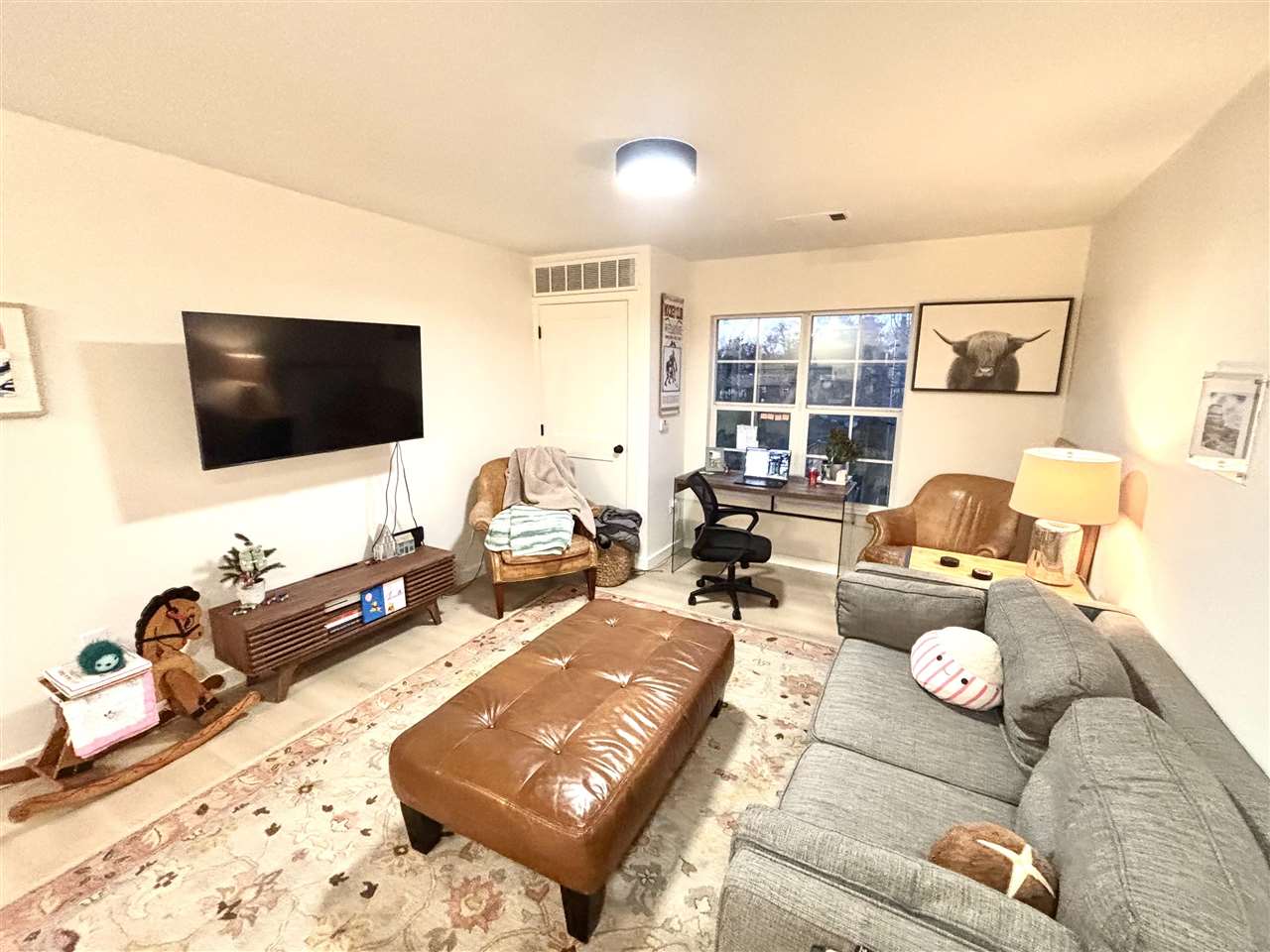 251 W Miller #204