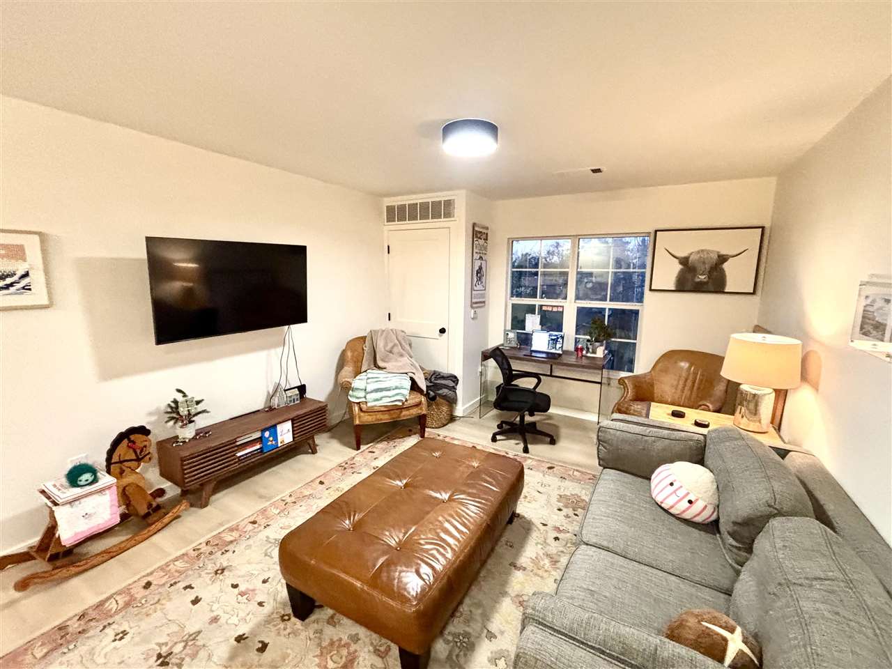251 W Miller #204