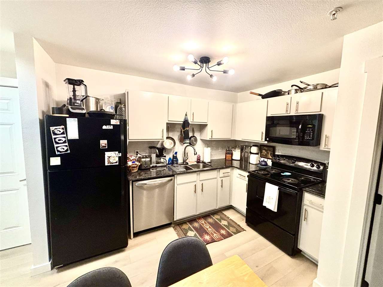 251 W Miller #204