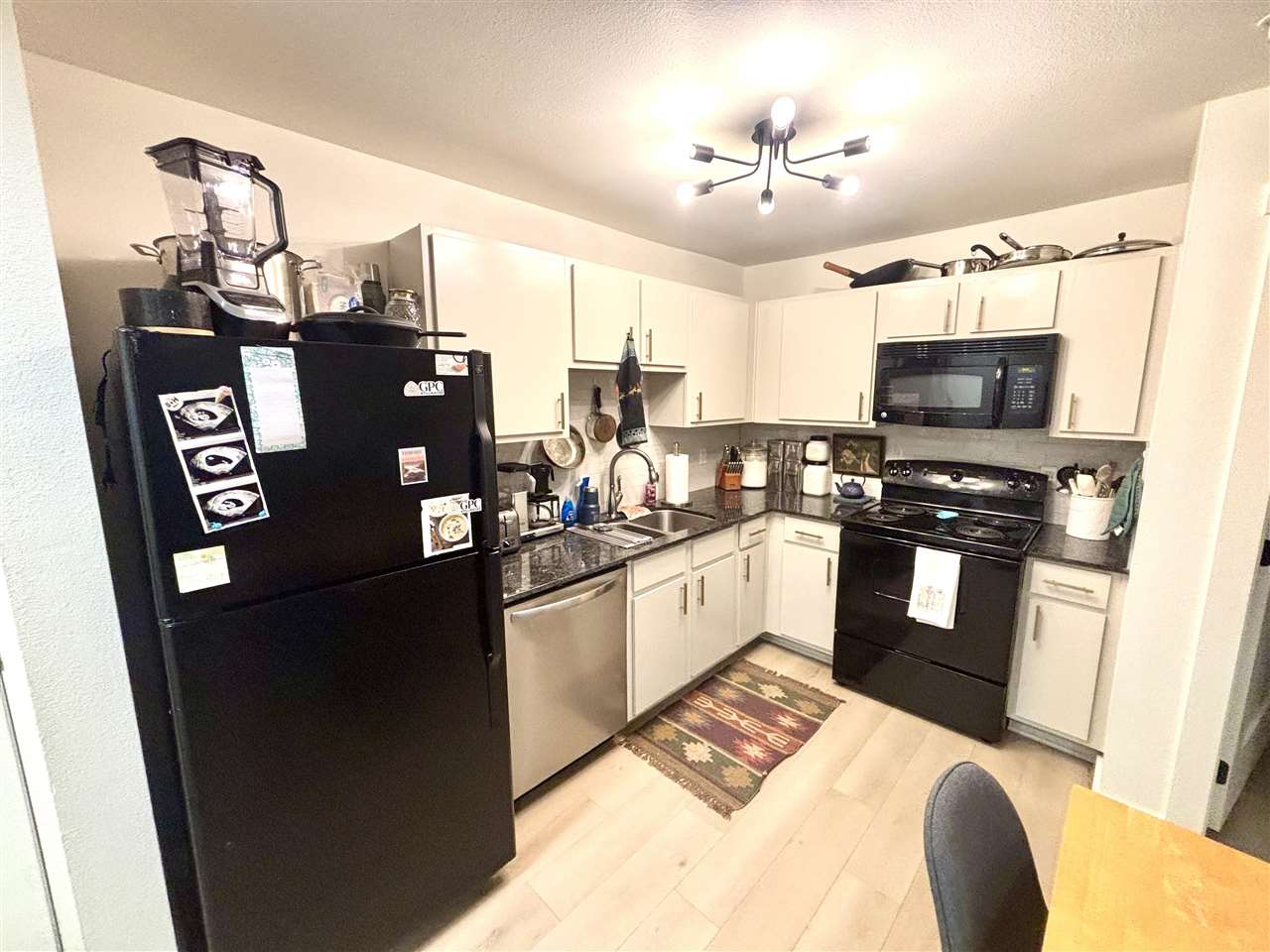 251 W Miller #204