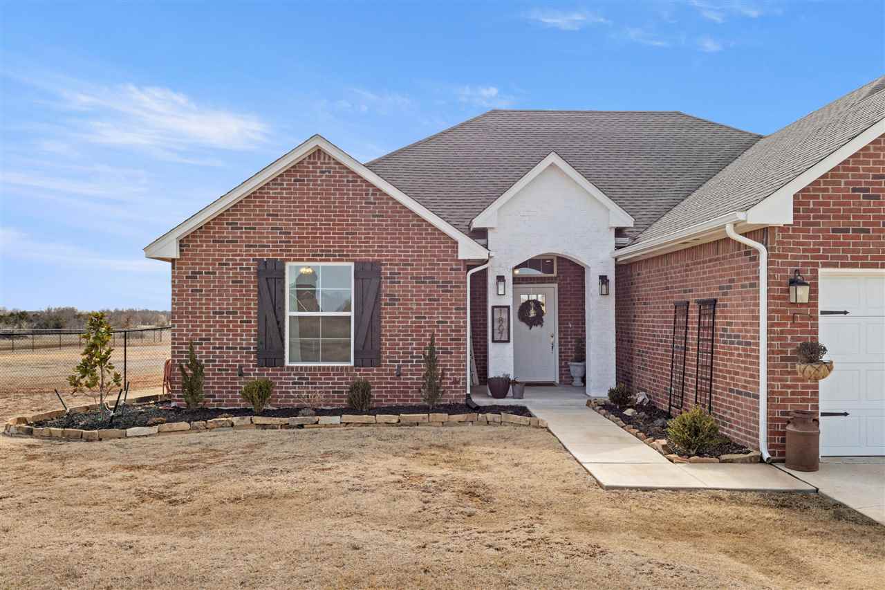 1807 W Forest Ridge