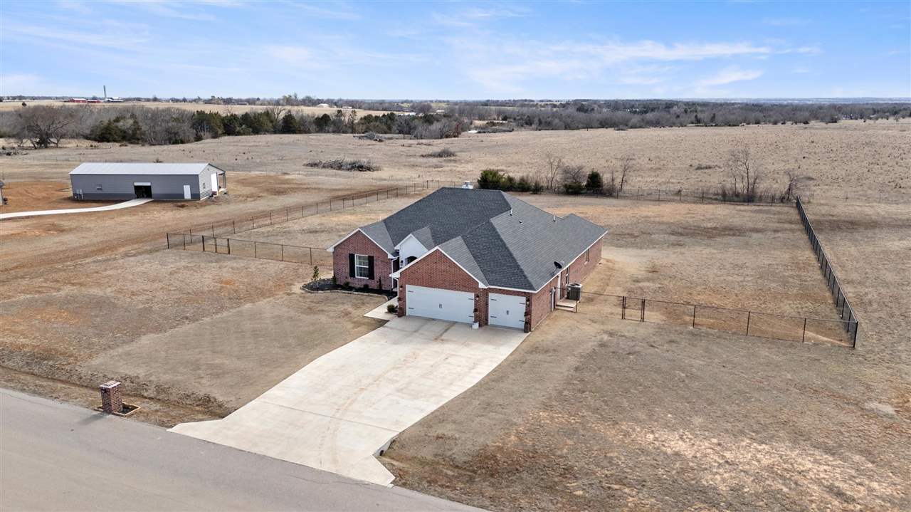 1807 W Forest Ridge