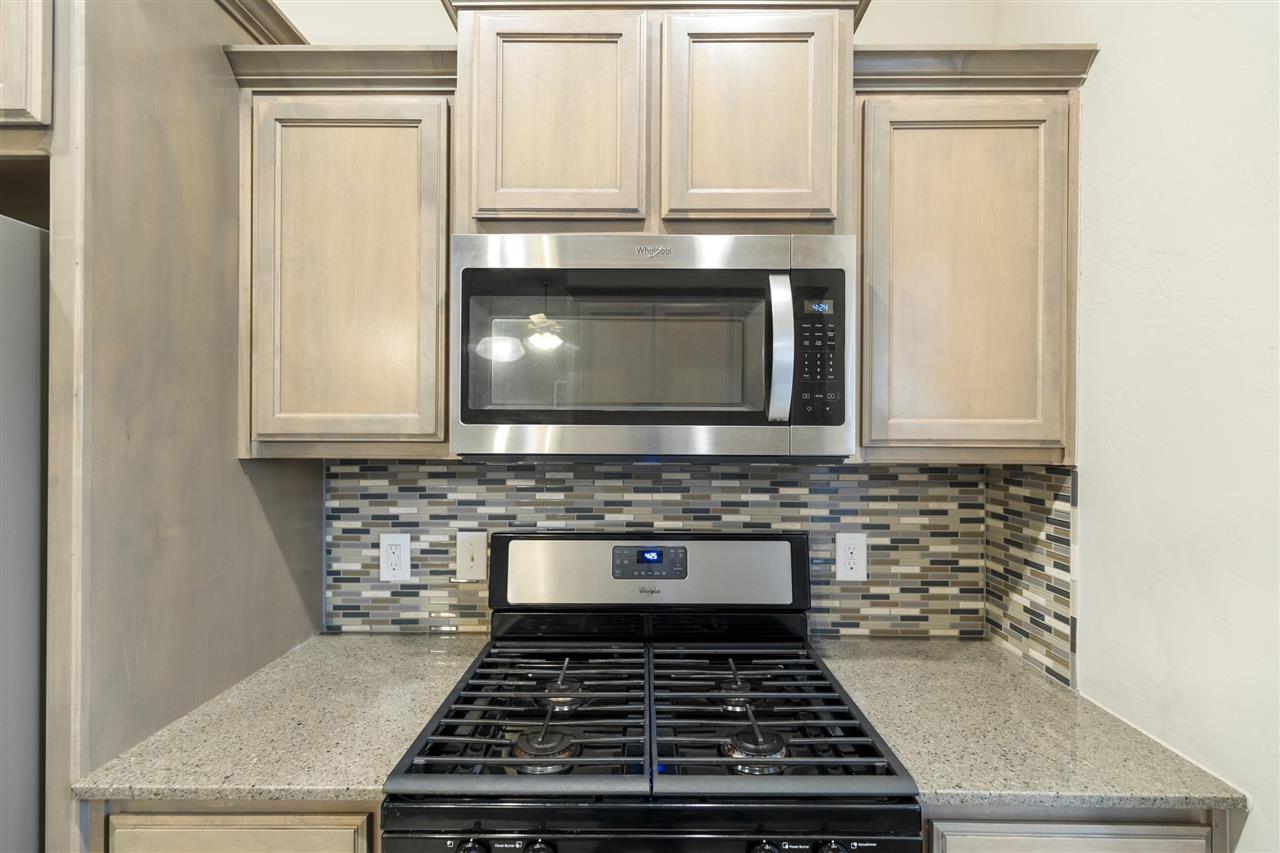 1126 S Chandler