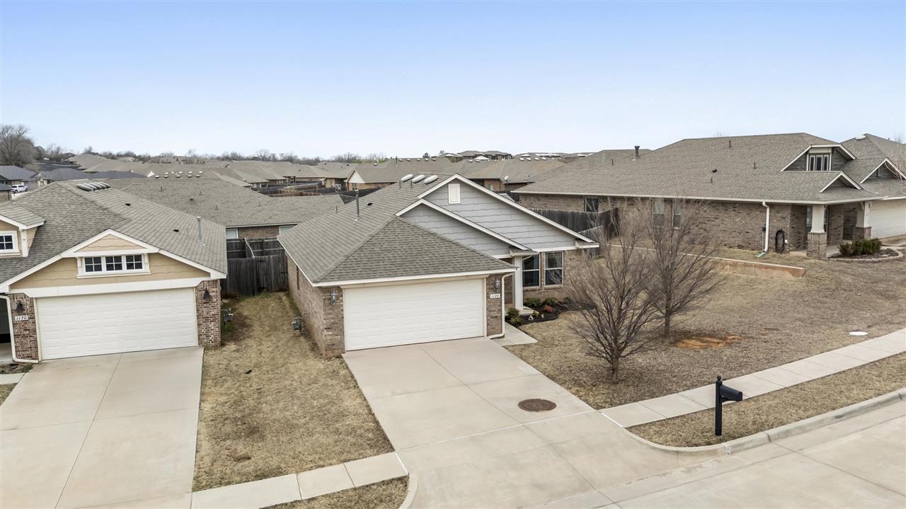 1126 S Chandler