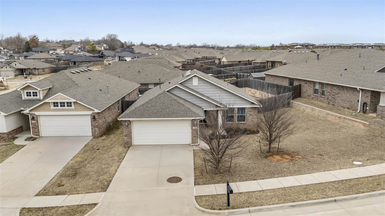 1126 S Chandler