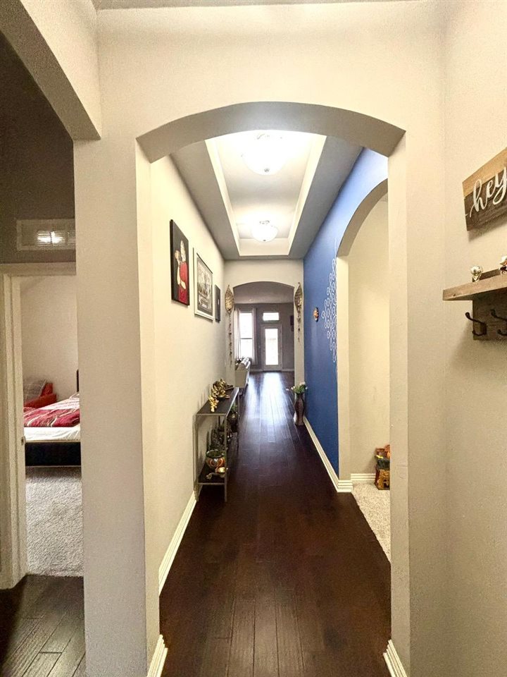 327 E Copper Canyon Avenue