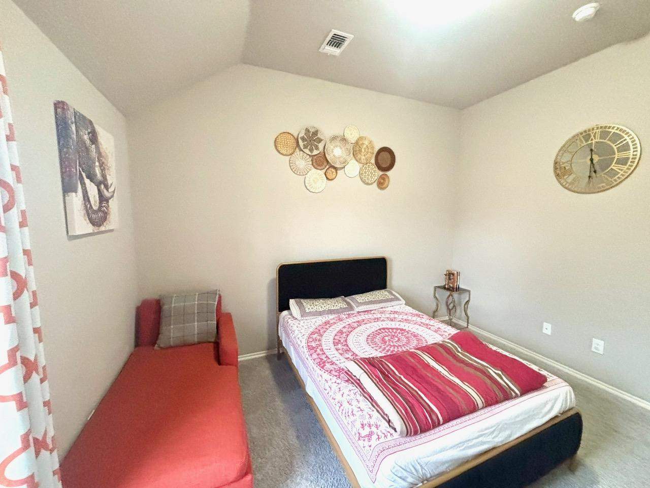 327 E Copper Canyon Avenue