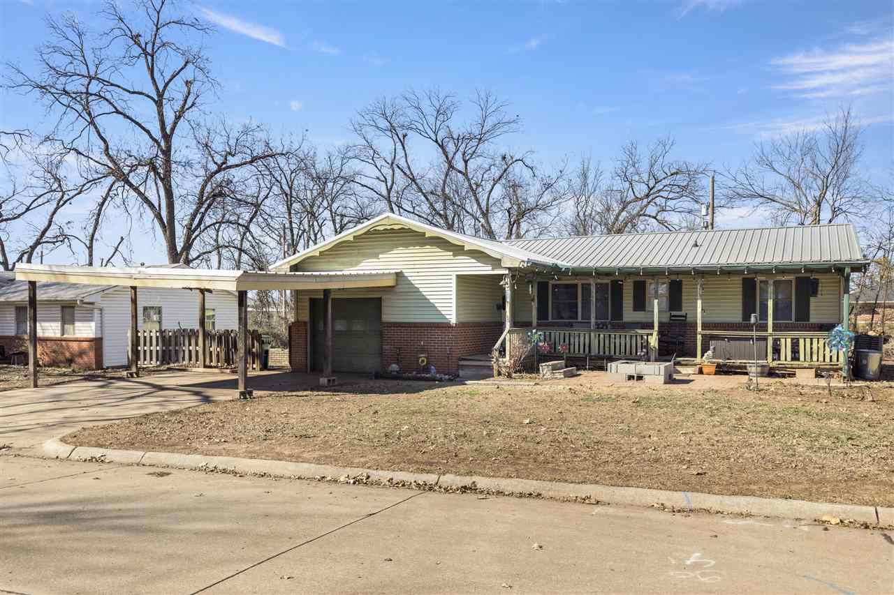 716 E Maple Avenue
