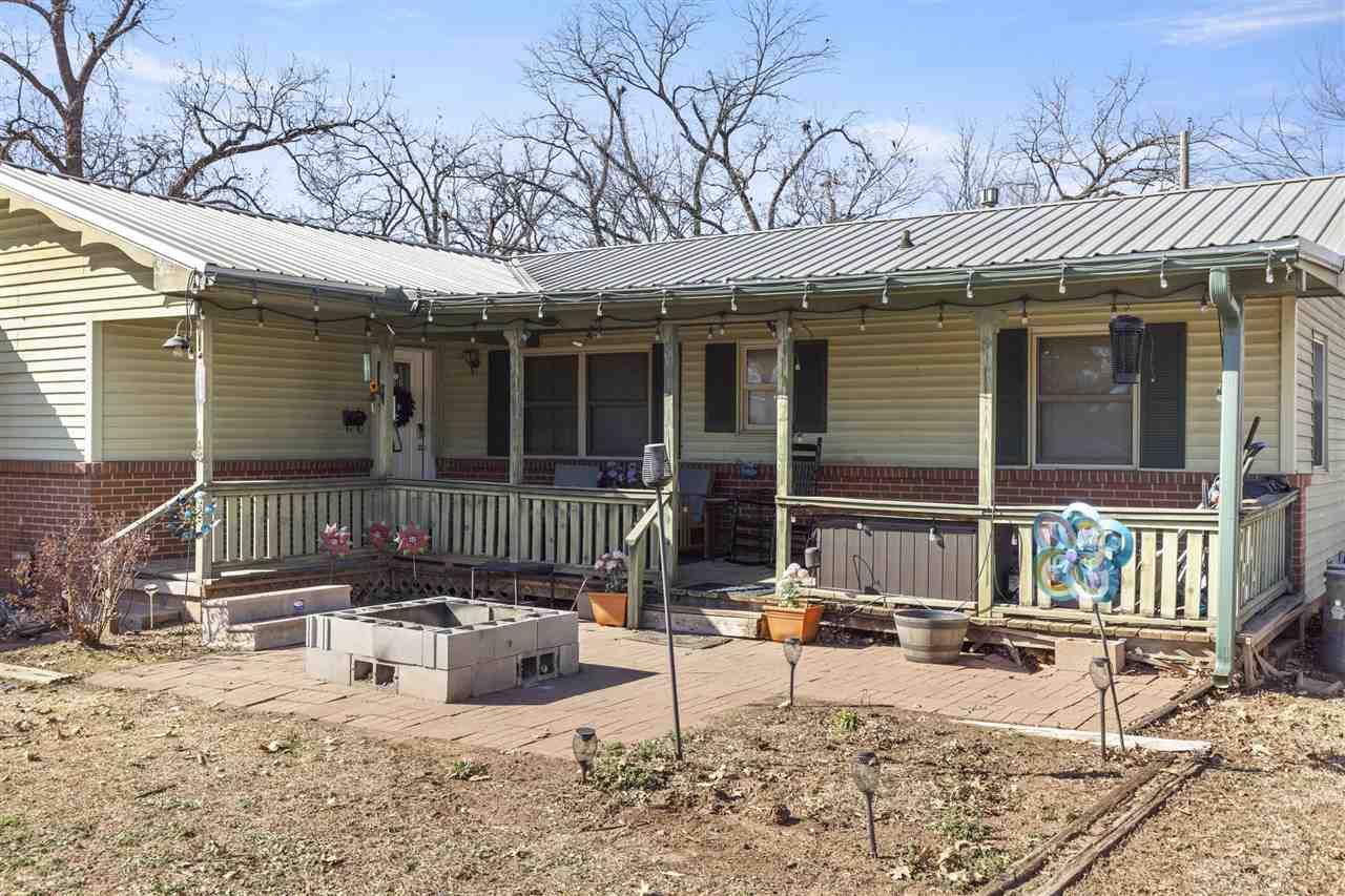 716 E Maple Avenue