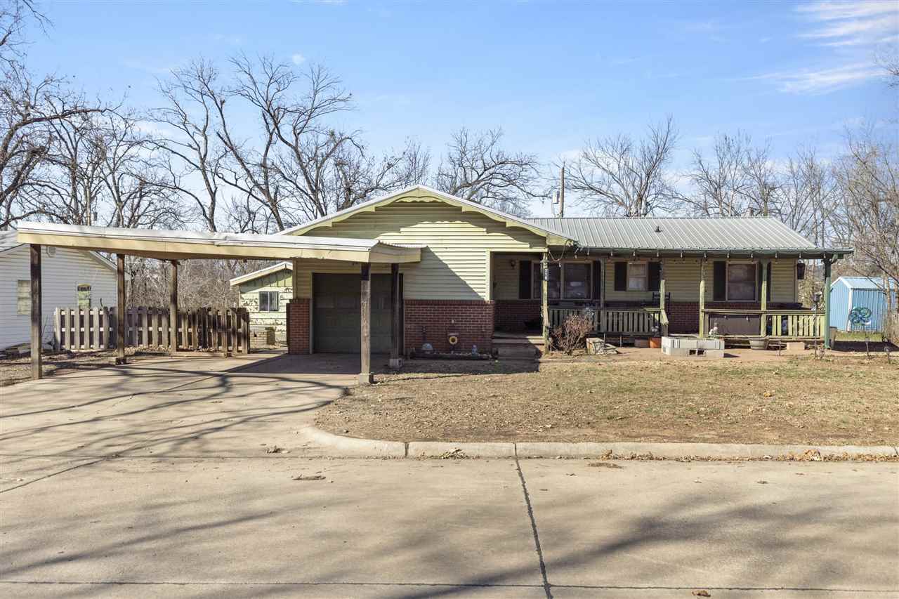 716 E Maple Avenue