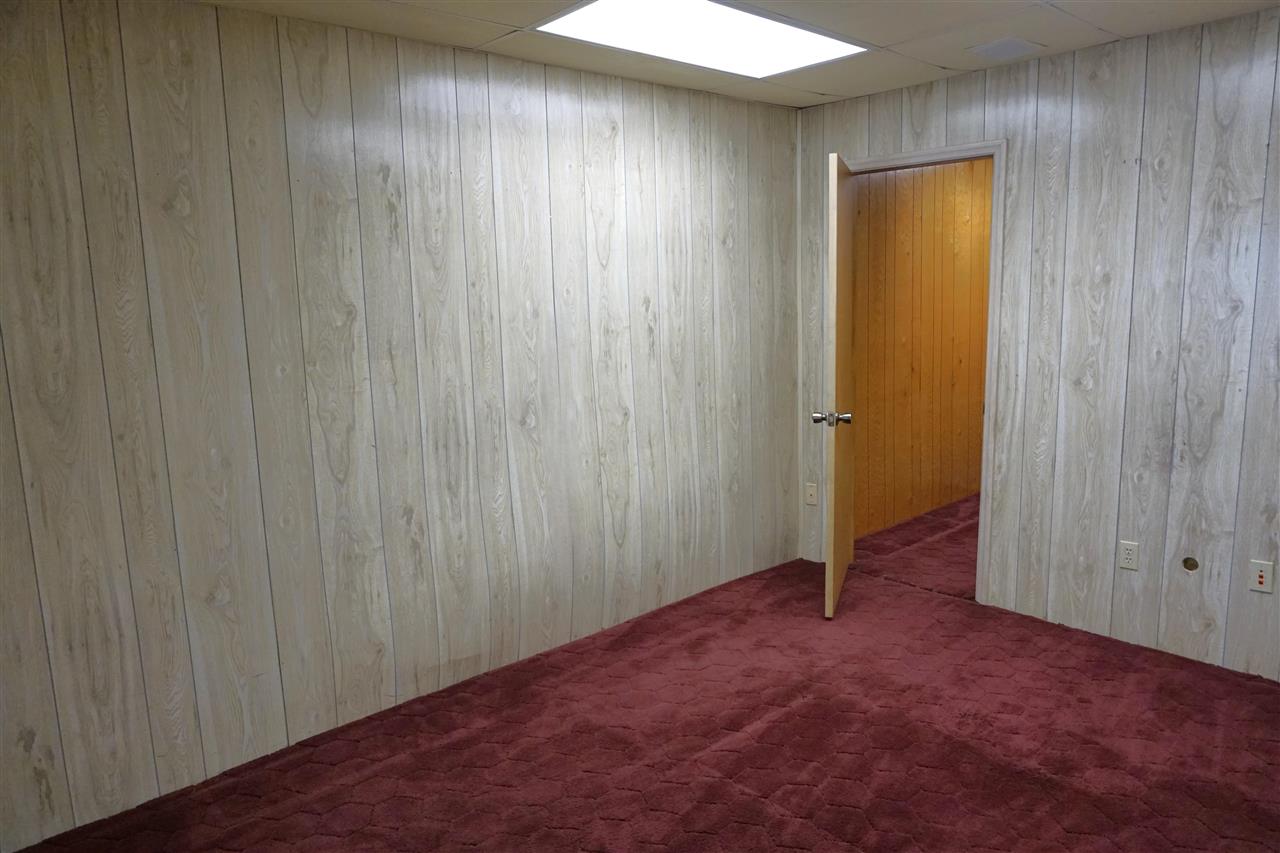 Listing Carousel Slide