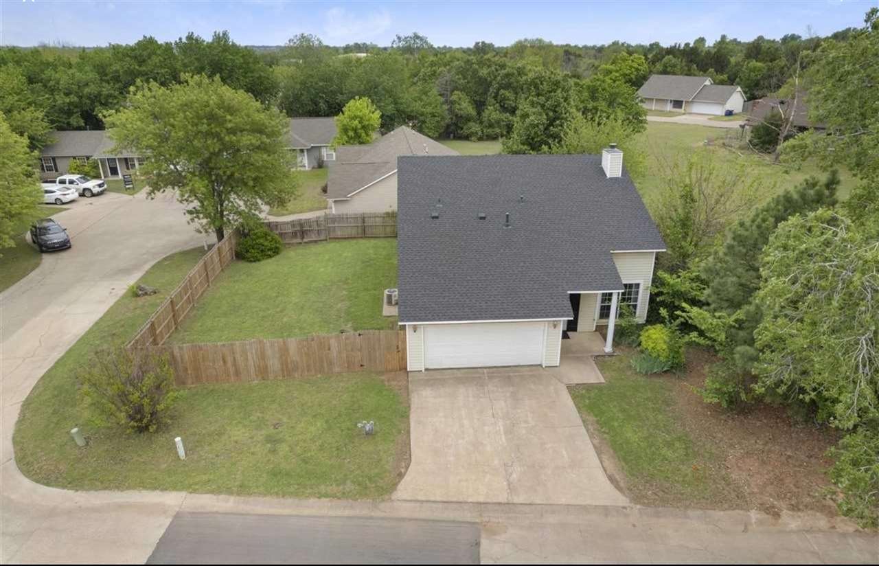 2209 E Post Oak Drive