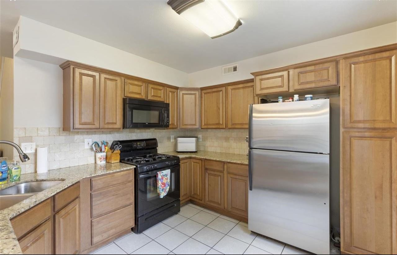 2209 E Post Oak Drive