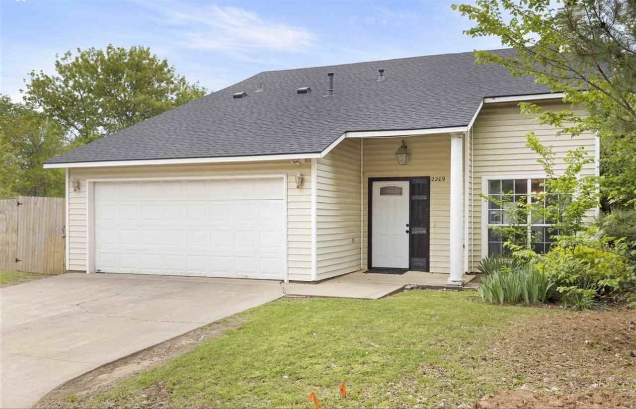 2209 E Post Oak Drive