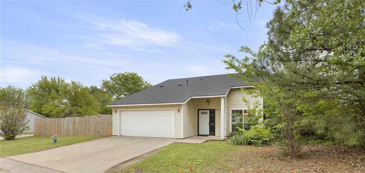 2209 E Post Oak Drive
