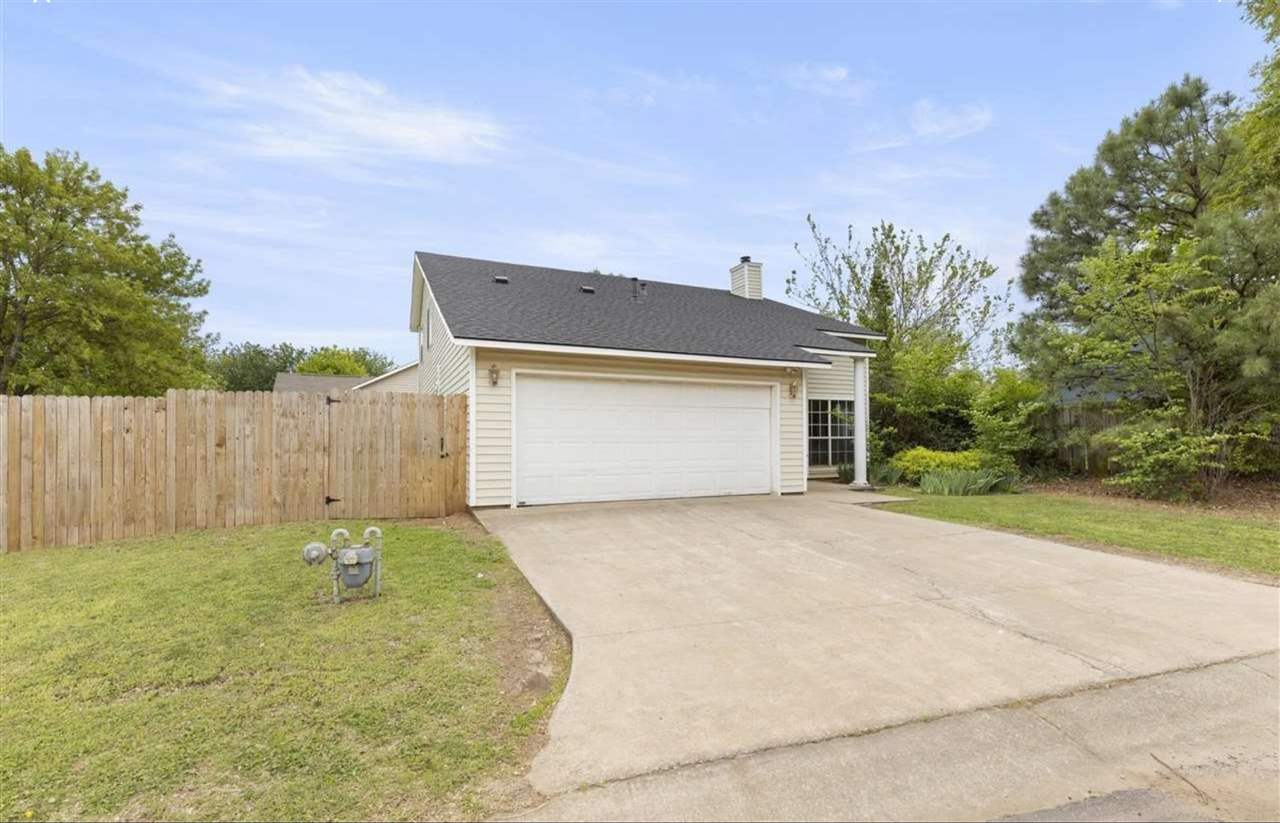 2209 E Post Oak Drive