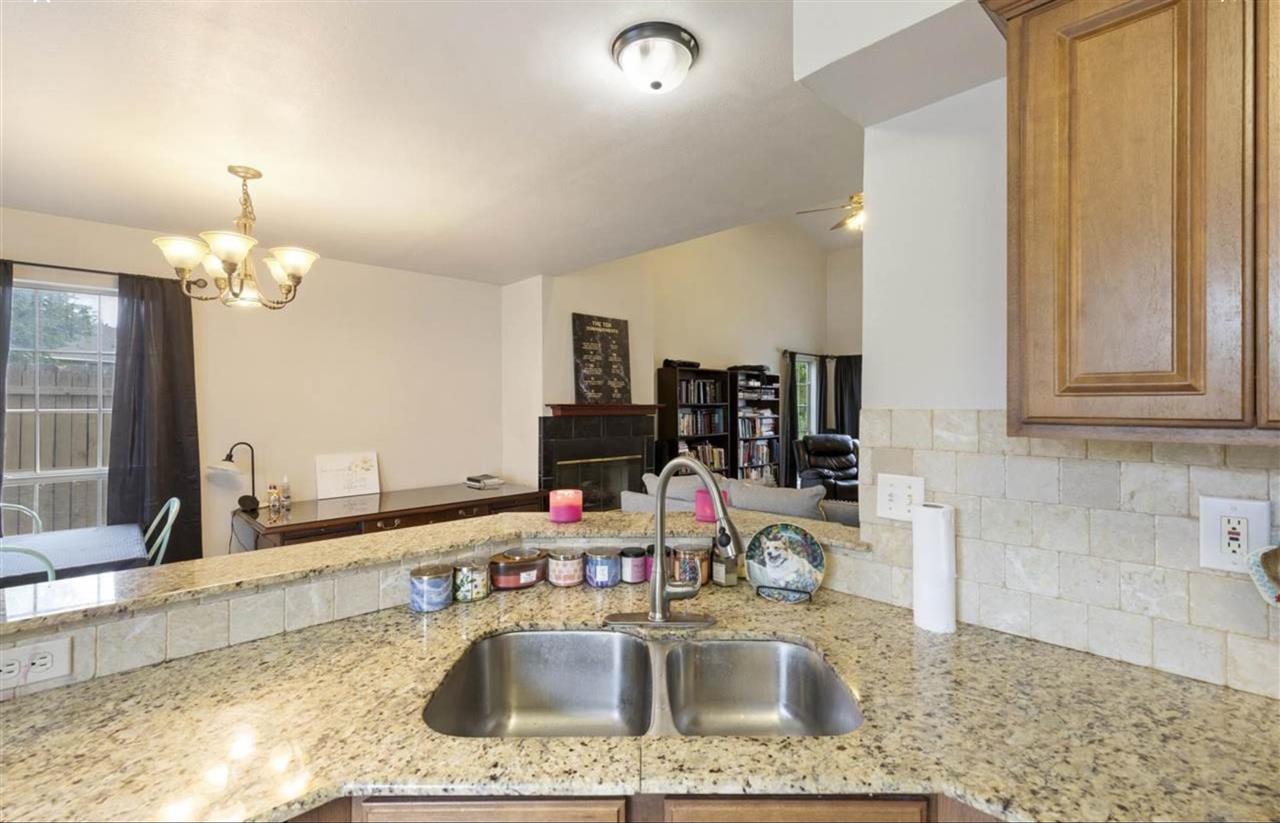2209 E Post Oak Drive