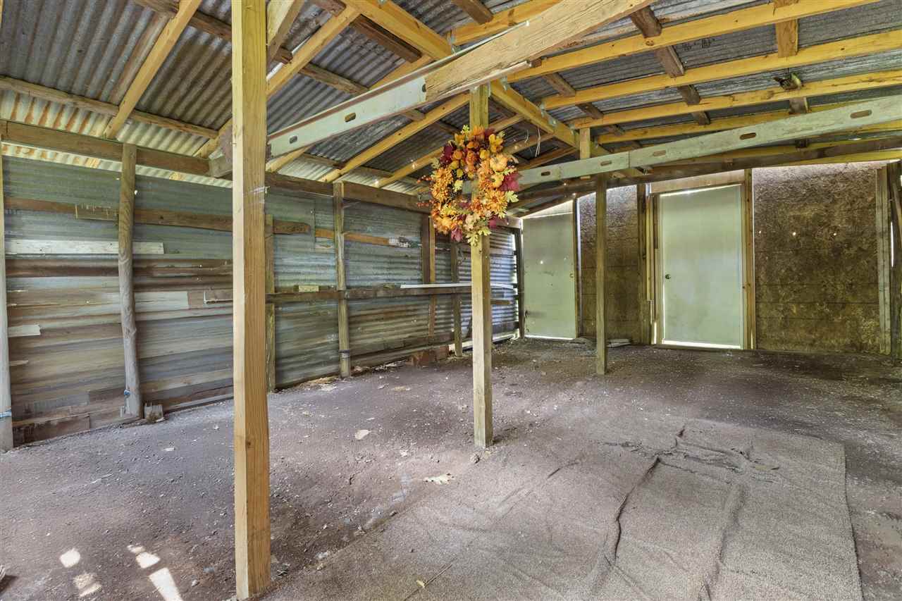 1423 S Husband Place