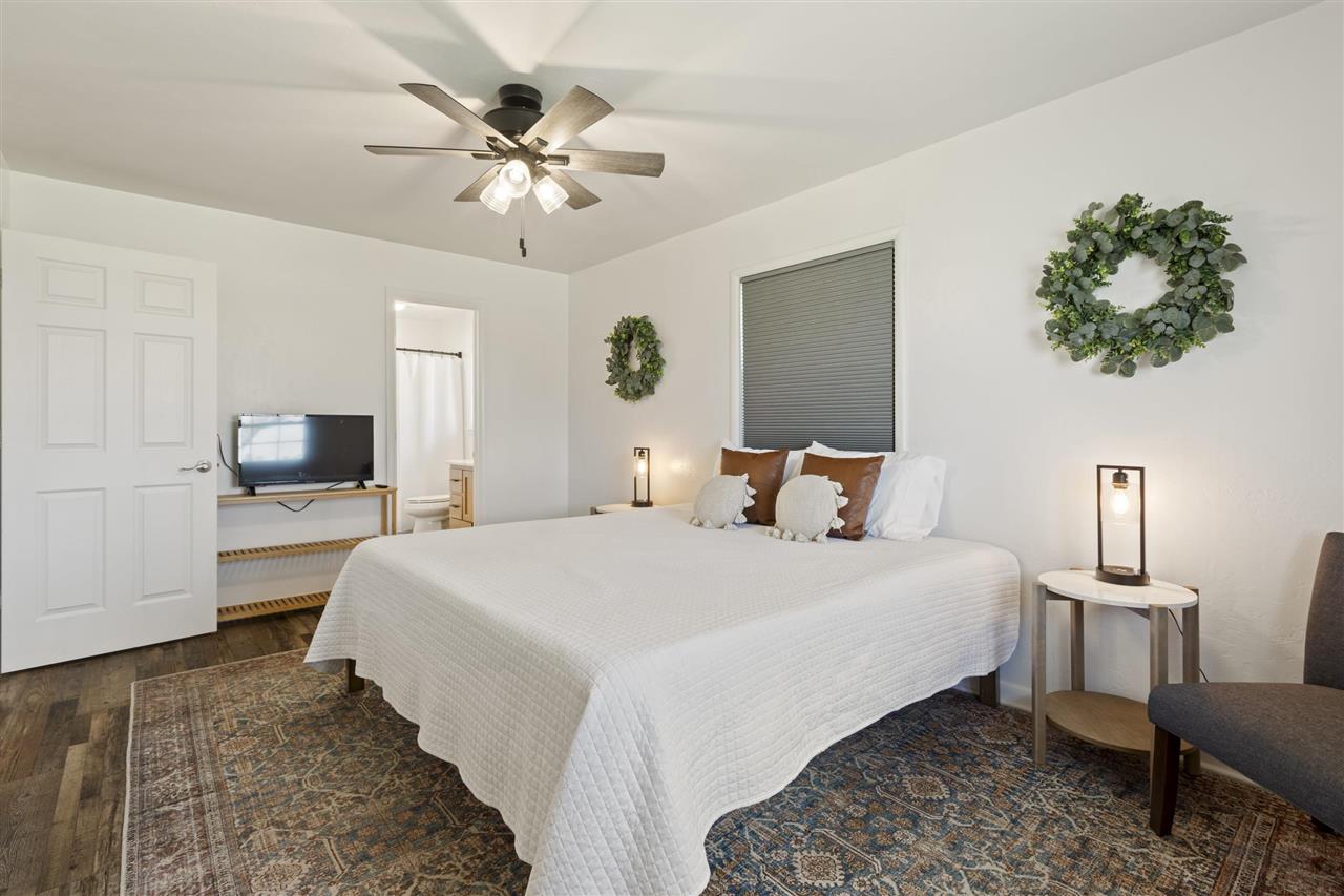 Listing Carousel Slide