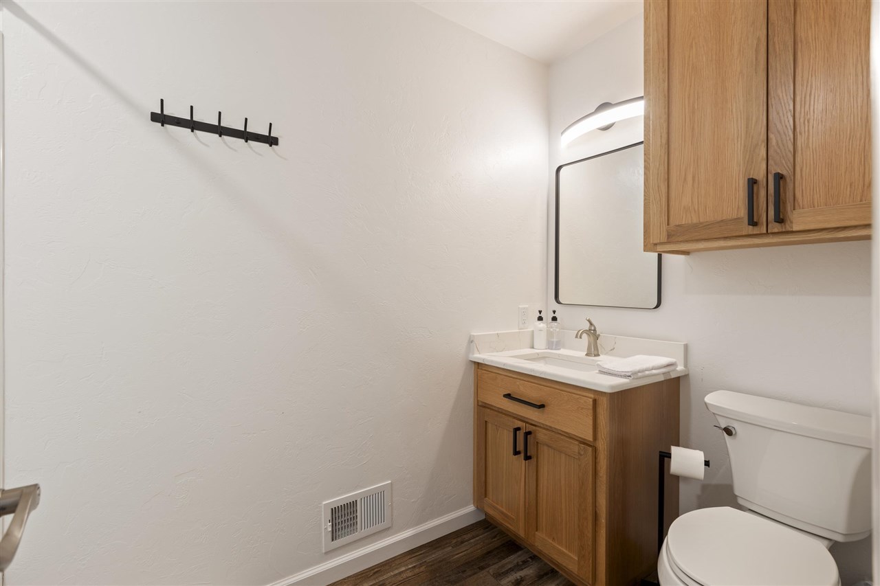 Listing Carousel Slide