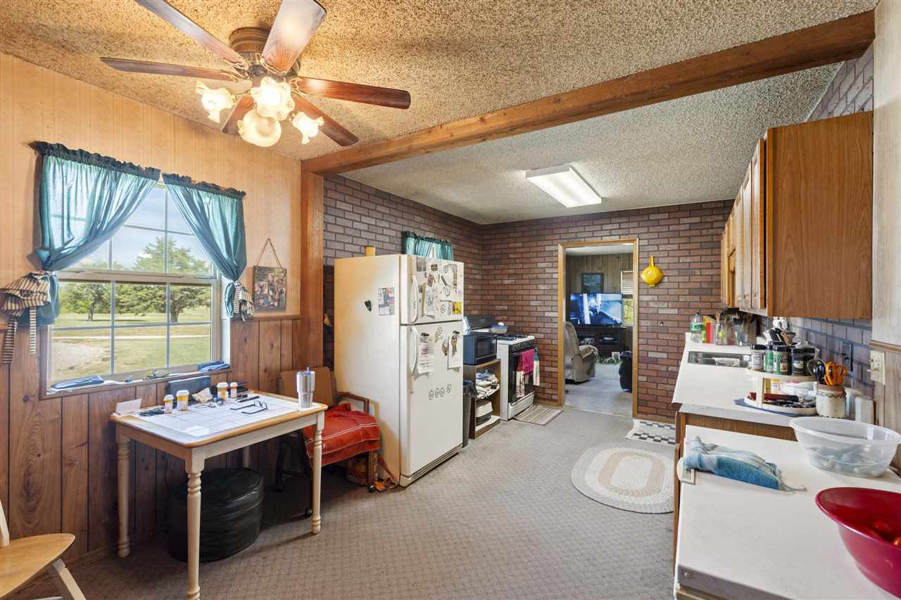 Listing Carousel Slide