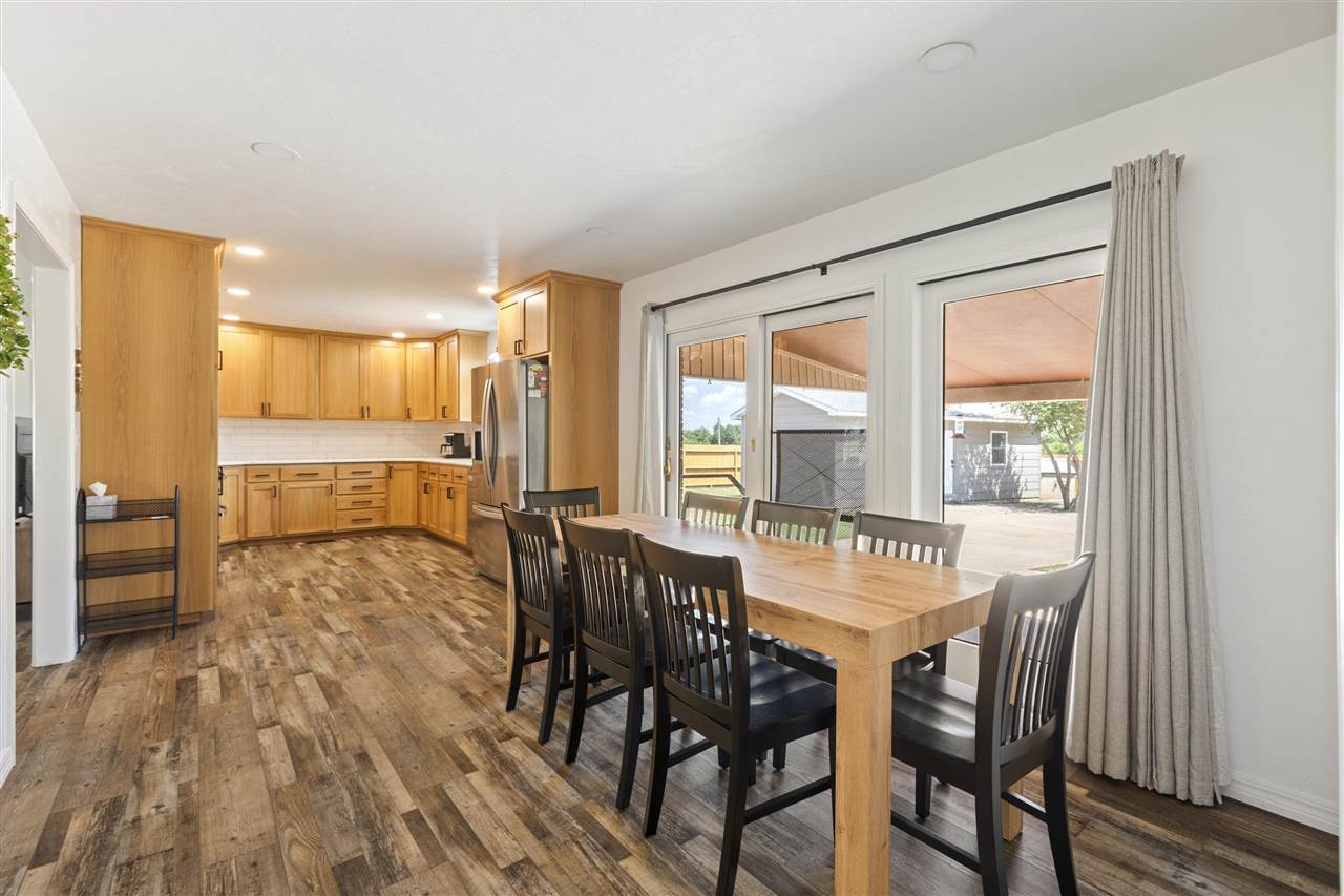 Listing Carousel Slide